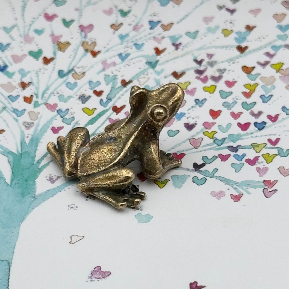 BG19 Frog Figurine Brass Miniature Animal Decor Amphibian Trinket Cottagecore